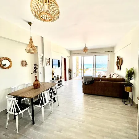 Vaso Front Villa Lalyssos