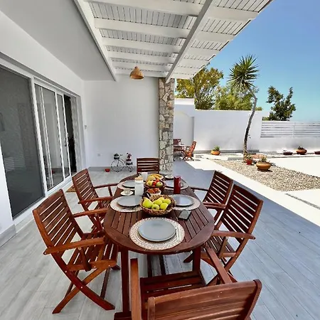 Villa Vaso Front *